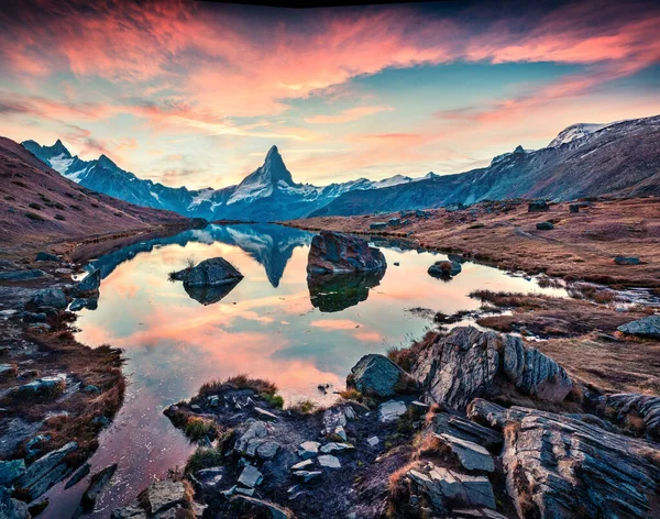 Fantastisk Morgon Utsikt Över Stellisee Sjö Med Matterhorn Cervino Topp — Stockfoto