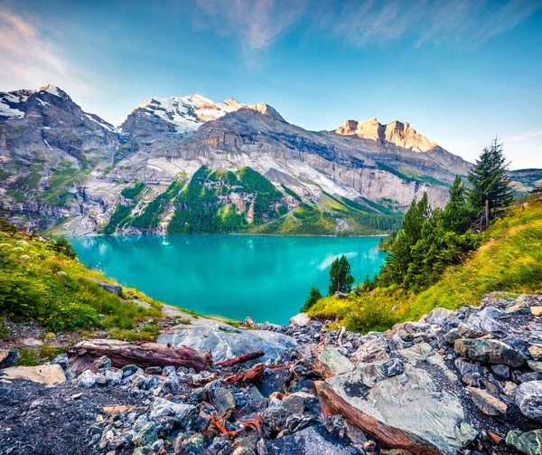 Vue Estivale Pittoresque Lac Oeschinensee Unique Magnifique Scène Matinale Dans — Photo