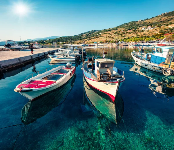 Zonnige Ochtend Uitzicht Agios Nikolaos Kleine Haven Het Eiland Zakynthos — Stockfoto