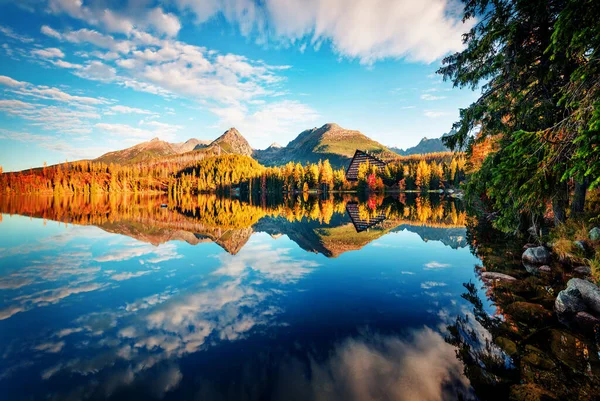 Herrlicher Herbstblick Auf Den Strbske Pleso See Romantisches Morgenbild Des — Stockfoto