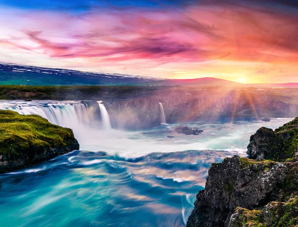 Неймовірно Літній Ранок Сцени Водоспад Godafoss Барвисті Схід Сонця Skjalfandafljot — стокове фото