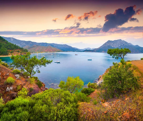 Malerische Mediterrane Meereslandschaft Der Türkei Farbenfroher Frühlingssonnenaufgang Der Bucht Von — Stockfoto