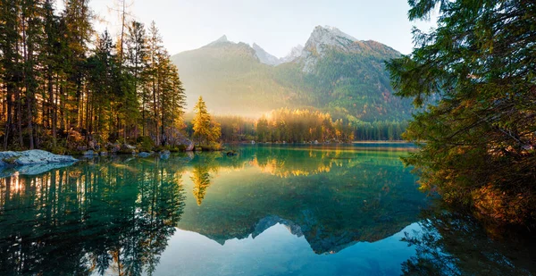 Märchenhafter Herbstsonnenaufgang Hintersee Toller Morgenblick Auf Die Bayerischen Alpen Der — Stockfoto