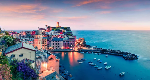Una Las Cinco Ciudades Que Componen Región Cinque Terre Vernazza — Foto de Stock