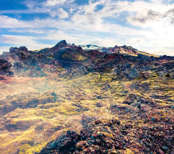 Velden Van Stomend Water Krafla Vulkaan Kleurrijk Exotisch Landschap Met — Stockfoto