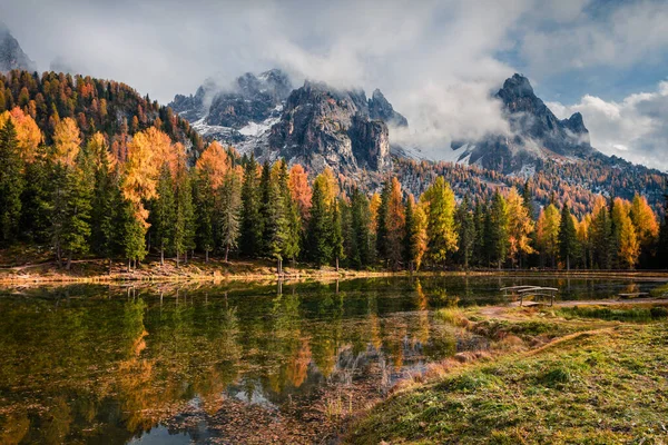 Sonnige Outdoor Szene See Antorno Farbenfroher Herbstmorgen Den Dolomiten Nationalpark — Stockfoto