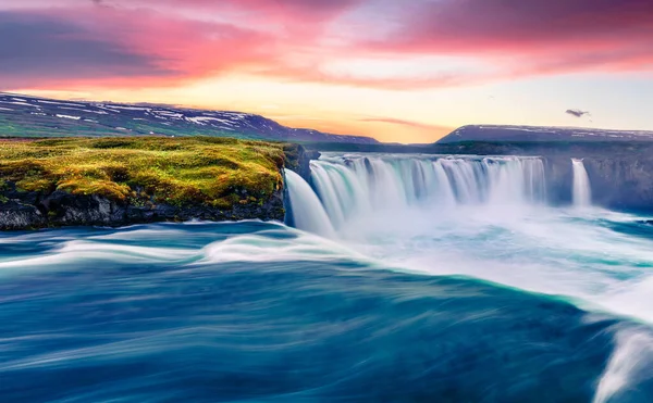 Festői Nyári Reggeli Jelenet Godafoss Vízesésnél Színes Napkelte Skjalfandafljot Folyón — Stock Fotó