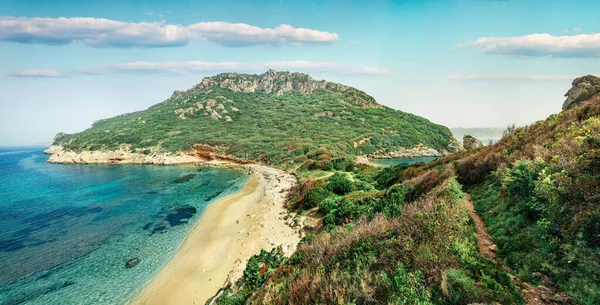 Pirates Bay Güzel Bahar Manzarası Porto Timoni Afionas Köyü Yon — Stok fotoğraf