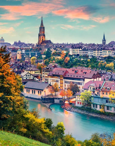 Great Pagi Pemandangan Kota Bern Dengan Katedral Bern Latar Belakang — Stok Foto