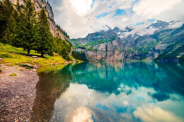 Lever Soleil Été Coloré Sur Unique Lac Oeschinensee Magnifique Scène — Photo