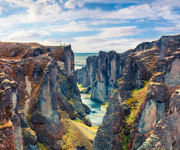 Φανταστική Θέα Fjadrargljufur Φαράγγι Και Ποτάμι Πολύχρωμη Καλοκαιρινή Σκηνή Στη — Φωτογραφία Αρχείου