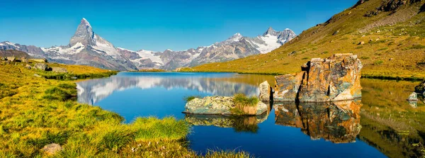 Stellisee Gölü Nün Manzaralı Yaz Manzarası Sviçre Alpleri Nde Matterhorn — Stok fotoğraf