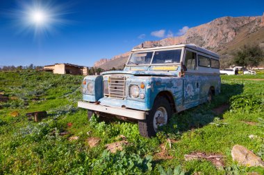 eski offroader eski Sicilya çiftlikte
