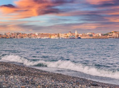 Milazzo şehirde gündoğumu