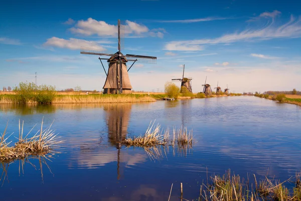 Ochtend op het kanaal in Nederland — Stockfoto