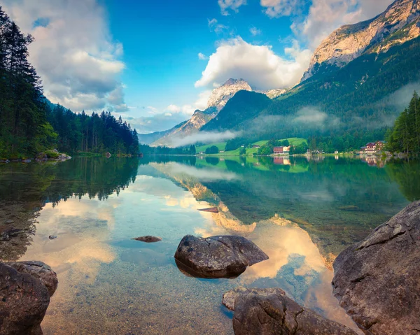 Mattina sul lago Hintersee — Foto Stock