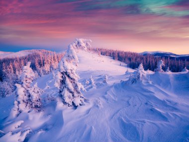 Karpat Dağlarında Gündoğumu.