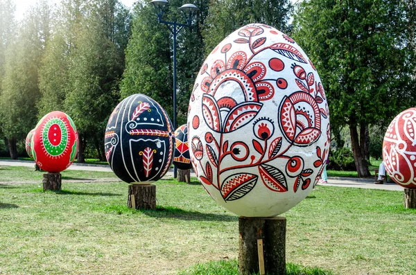 Muchos Huevos Grandes Pascua Parque — Foto de Stock