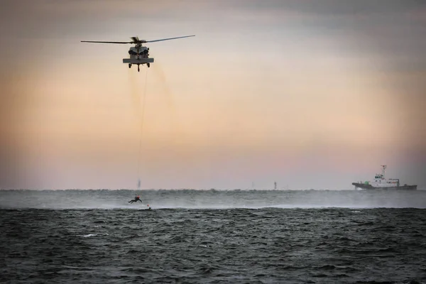 Navy Helicopters Rescue Swimmers Practice Coast Yokosuka Japan — Stock Photo, Image