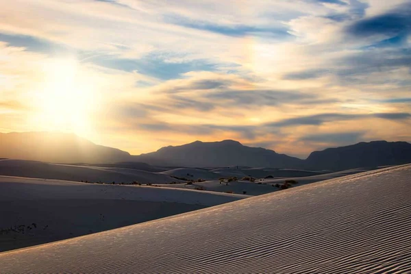 Güneş Kumdan Batıyor Bir Dağ Sırasının Arkasında Alamogordo New Mexico — Stok fotoğraf