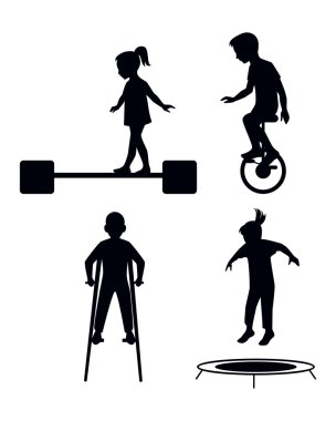 Çocuklar oynarken Silhouettes