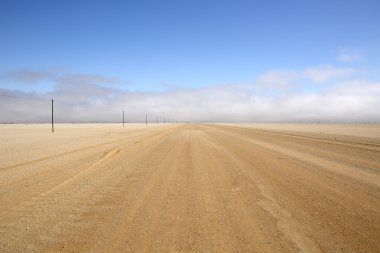 Namibya uzun ıssız yol.