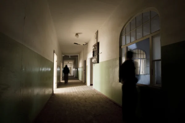 Kolmanskop město duchů, Namibská poušť — Stock fotografie