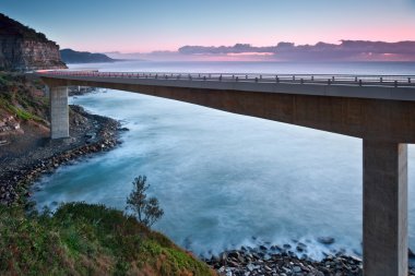 Sea cliff bridge clipart