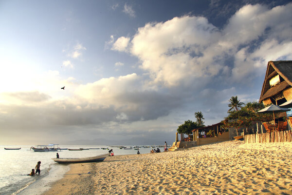 Лембонган, Нуса
