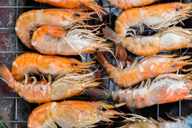 Izgara karides ocağında.