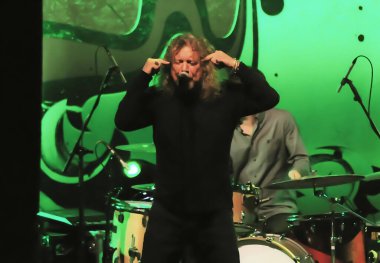 Rio de Janeiro, Brezilya, 12 Ocak 2010.Şarkıcı Robert Plant Rio de Janeiro şehrindeki HSBC Arena 'daki gösterisi sırasında.