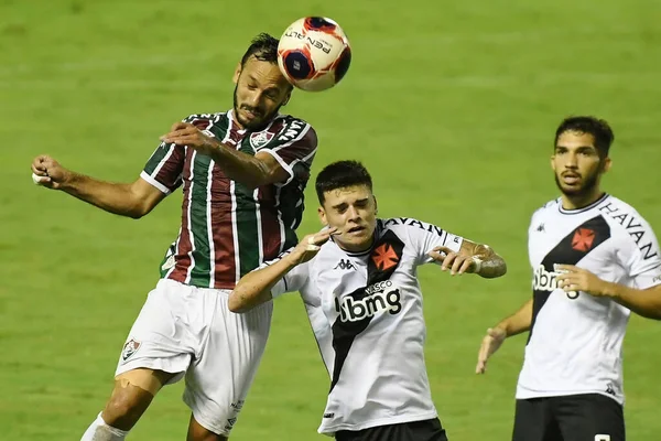 Volta Redonda Rio Janeiro Brasilien Mars 2021 Fotbollsspelare Tävlar Bollen — Stockfoto