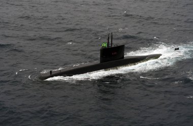 Paulo, Brezilya, 25 Ağustos 2018. Brezilya Donanması 'ndan S.30 Tupi denizaltısı So Paulo eyaletinin açıklarında..