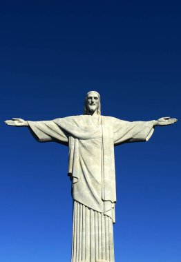 Rio de Janeiro, Brezilya, 12 Ağustos 2012.İsa heykeli Corcovado tepesinde, Rio de Janeiro şehrinin kartpostalı..