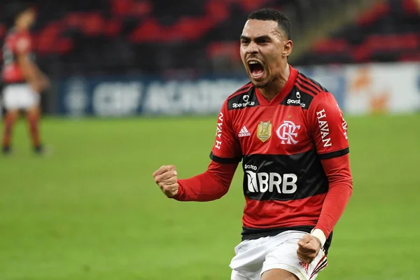 Rio Janeiro Juni 2019 Fußballspieler Matheuzinho Von Flamengo Schießt Ein — Stockfoto