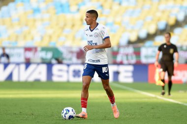 Rio de Janeiro, Brezilya, 7 Aralık 2025. Bahia 'lı futbolcu Luciano Juba, Fluminense ile oynanan maçta, Brezilya Şampiyonası için Maracan Stadyumu' nda.