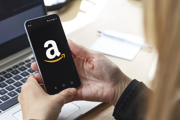 Rosario Argentina Noviembre 2020 Logotipo Amazon Pantalla Del Teléfono Móvil — Foto de Stock