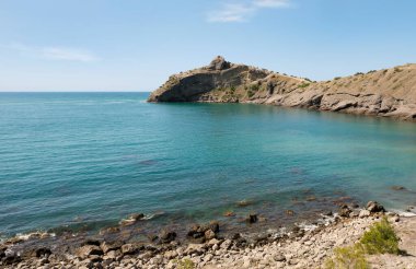 Golitsyn Patikası 'ndan Cape Kapchik' in görüntüsü, Kırım Yarımadası, Ulusal Botanik rezervi Yeni Dünya.