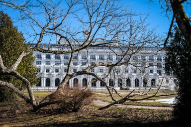 Jurmala, Letonya: 22 Mart 2021: Park Hotel Kemeri, eski sanatoryum Kemeri, Jurmala, Letonya