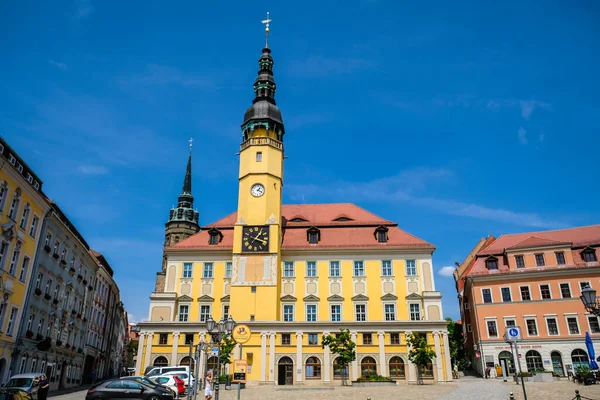 Bautzen, Jerman - 28 Juni 2021: Balai Kota dengan menara di kota Bautzen, Jerman — Stok Foto