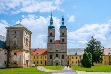 Tepla, CZECH REPUBLIC - 4 Temmuz 2021: Çek Cumhuriyeti 'nin batısındaki Tepla Premonstratensian Manastırı