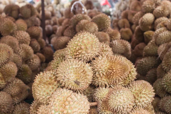 Durian στην αγορά — Φωτογραφία Αρχείου