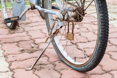 Bisiklet Park kadar düz tekerlek