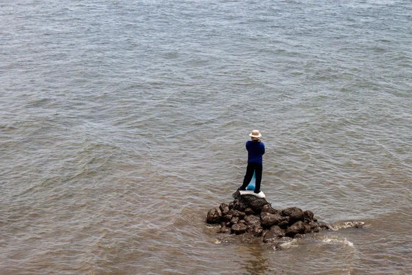 El hombre y el mar — Foto de Stock