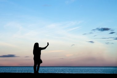 Denizin dibinde fotoğrafı kadın,