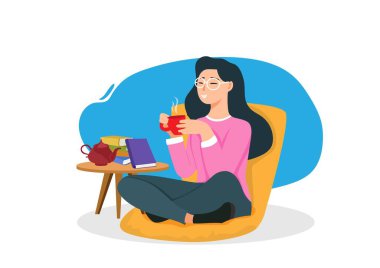 Elinde bir fincan çay ya da kahve tutan bir kadın masada kitap okuyarak sıcak bir içecek içiyor. vektör illüstrasyonu