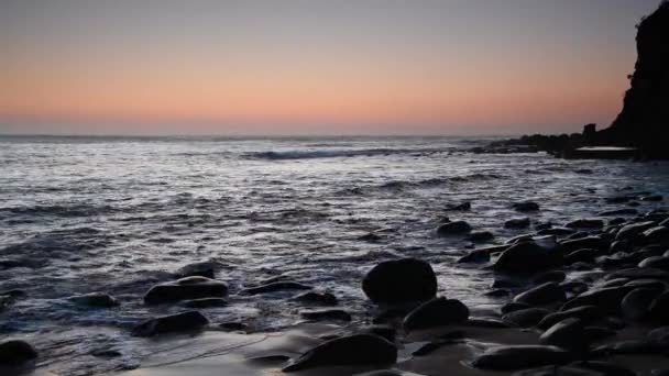 Klar Himmel Med Lätt Dis Soluppgång Vid Havet Macmasters Beach — Stockvideo