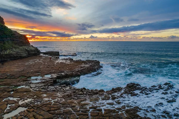 Winter Sunrise Seascape North Avoca Beach Central Coast Nsw Australia — Foto de Stock