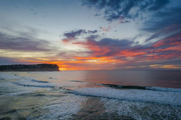 Sonnenaufgang Aus Der Luft Mit Hoher Wolke Vom Macmasters Beach — Stockfoto