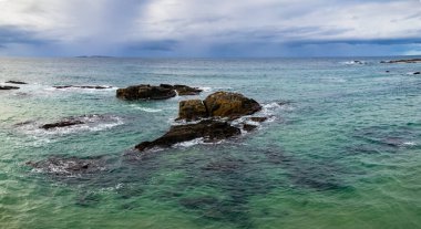 Mystery Bay plajı, Avustralya 'nın New South Wales şehrinde küçük bir sahil kasabası. Eurobodalla Milli Parkı 'nın kenarında yer alır..